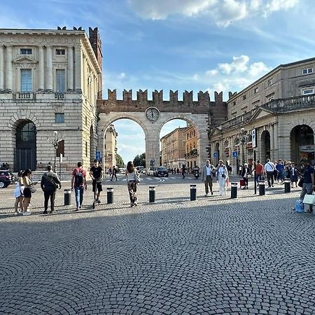 Arena Opera House Lägenhet Verona Exteriör bild